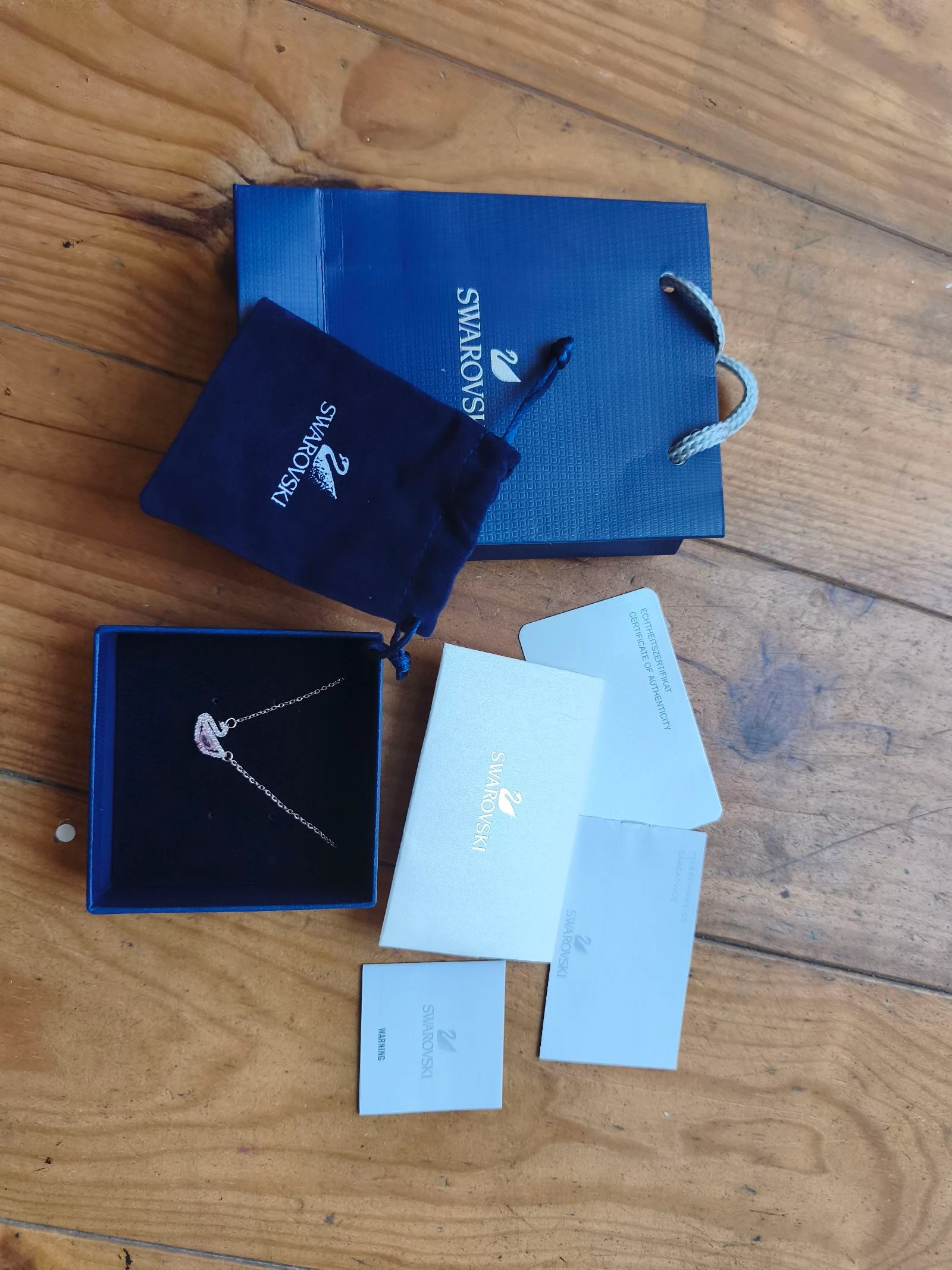 Colar Swarovski Cisne Rosa – photo 3